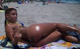 503-She-looks-a-bit-uncomfortable-by-my-camera.jpg