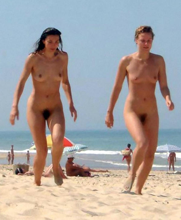Hairy pussy babes running on beach